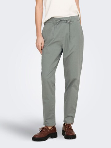 Coupe slim Pantalon à pince 'ONLPoptrash-Biana' ONLY en vert : devant