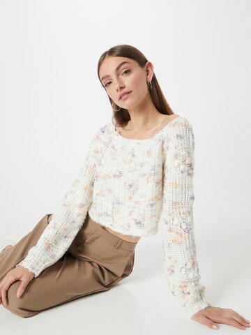 Free People Trui in Beige