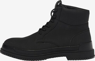 Pull&Bear Lace-Up Boots in Black: front