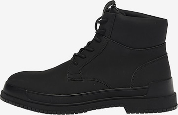 Pull&Bear Lace-up boots in Black: front