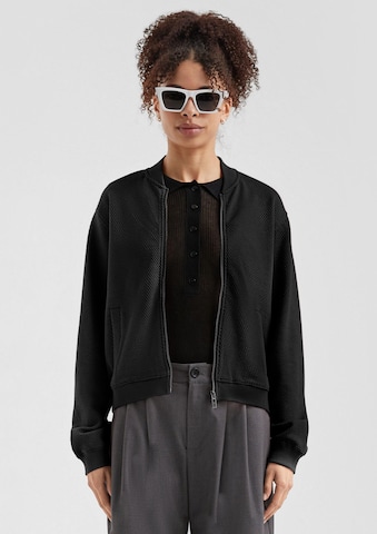 Veste de survêtement QS en noir : devant
