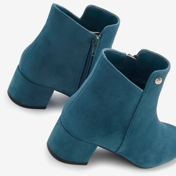 LASCANA Ankle Boots in Green