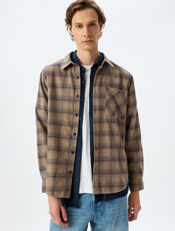 Koton Regular Fit Hemd in Braun: Vorderseite