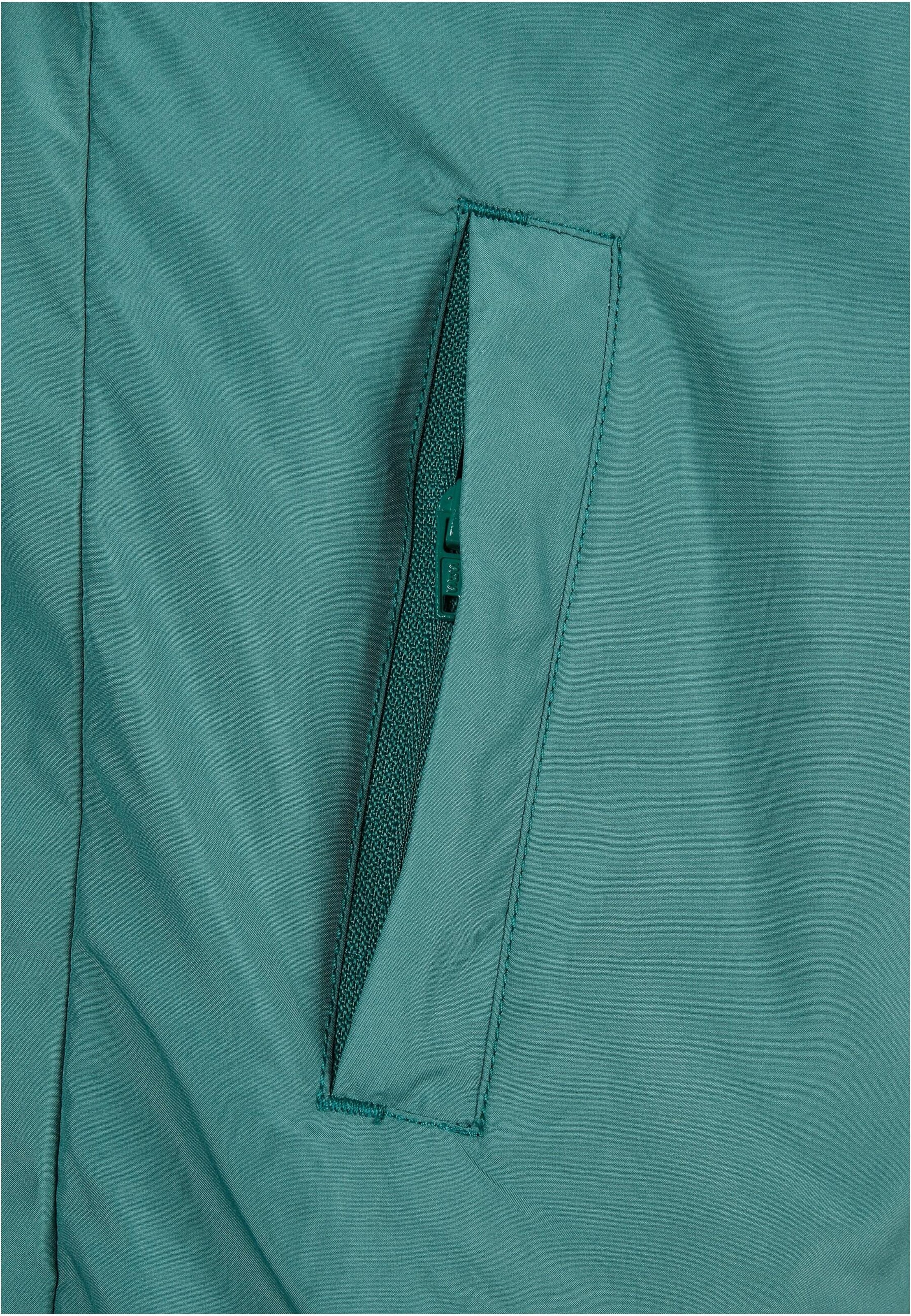 Urban Classics Преходно яке в зелено