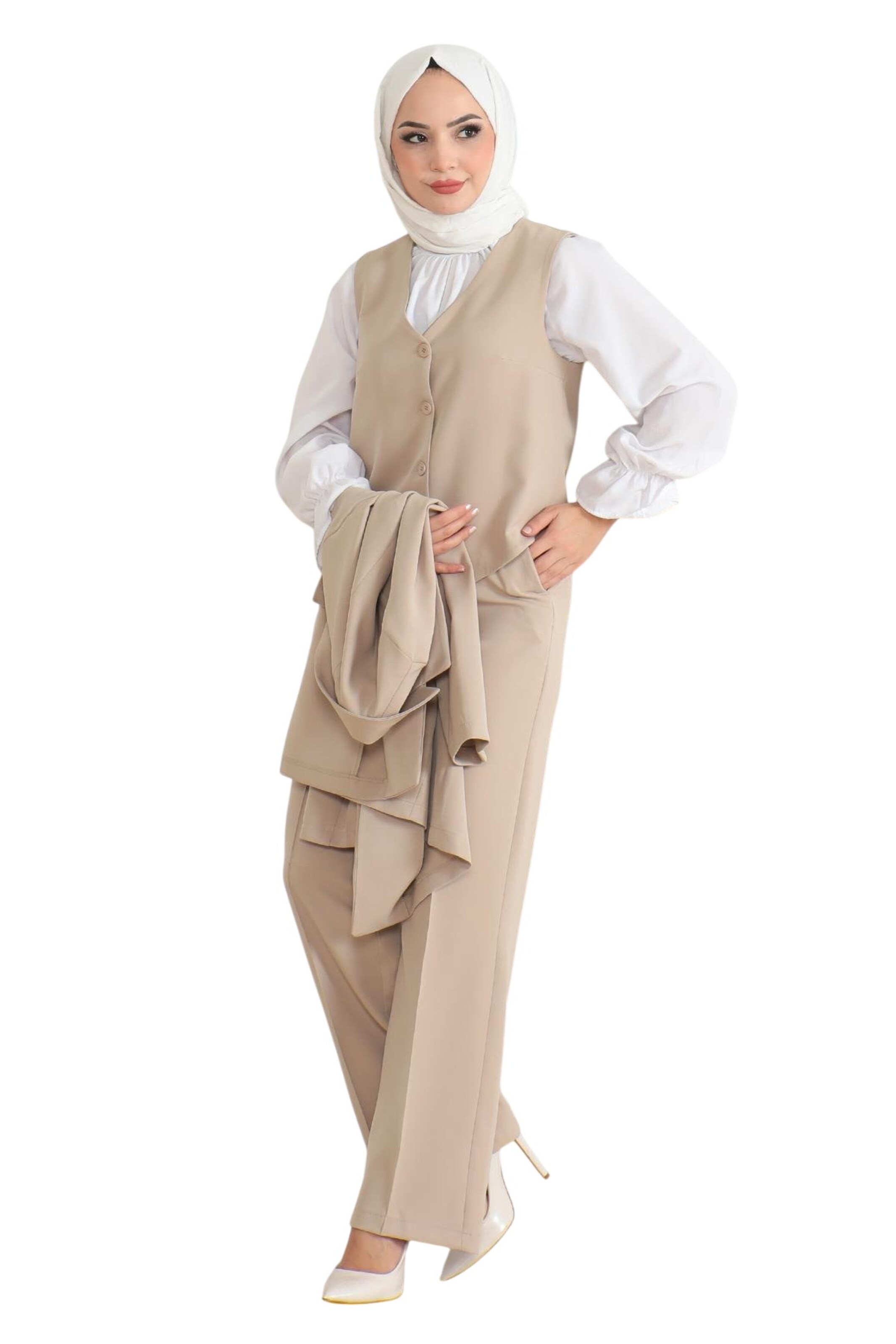 MODAMIHRAM Broekpak in Beige: voorkant