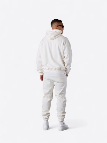 ESTEEM Tapered Trousers 'Essential' in White
