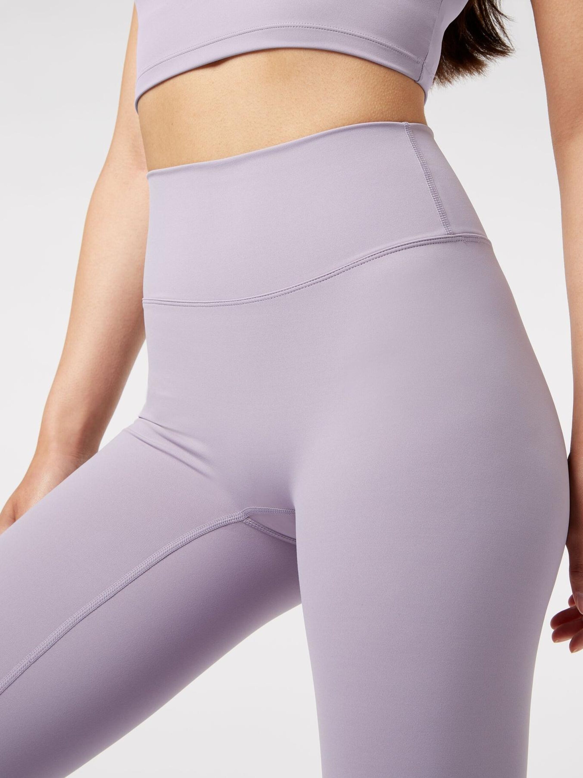 YO-GAYA Skinny Leggings in Purple