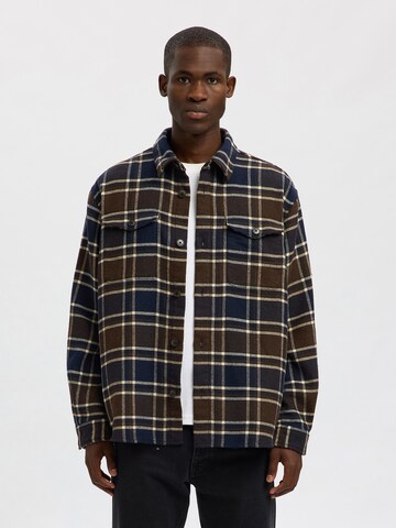 SELECTED Comfort fit Button Up Shirt 'SLHPABLO' in Brown: front