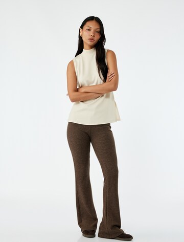 Koton Flared Hose in Braun: Vorderseite