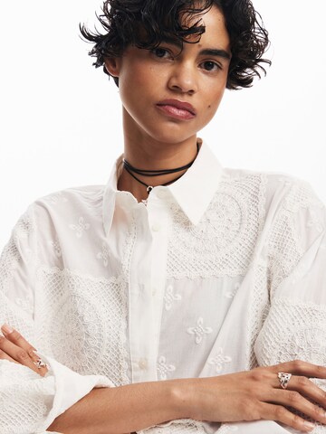 Desigual Bluse in Weiß