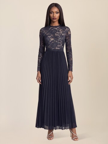 APART Kleid in Blau: Vorderseite