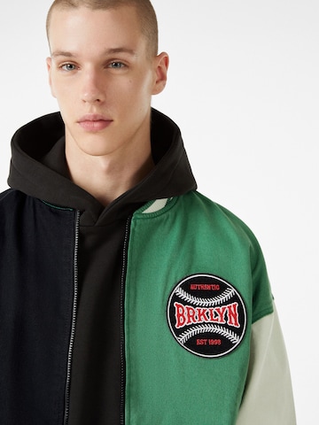 Veste mi-saison Bershka en vert