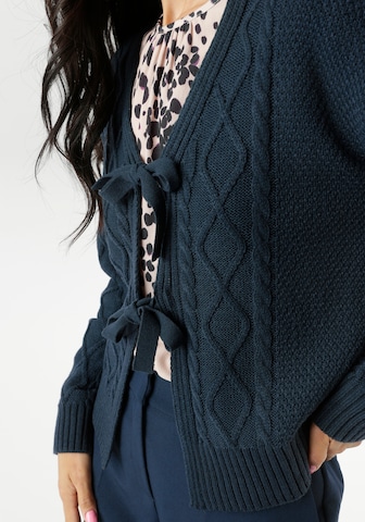 Aniston SELECTED Strickjacke in Blau