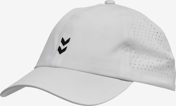 Hummel Cap in Weiß: Vorderseite