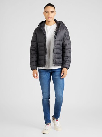 TOMMY HILFIGER Winter jacket in Black