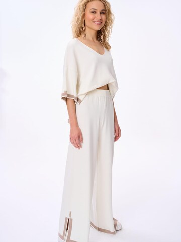 Blue Shadow Wide Leg Hose‌‌‌‌‌‌‌‌ in Beige