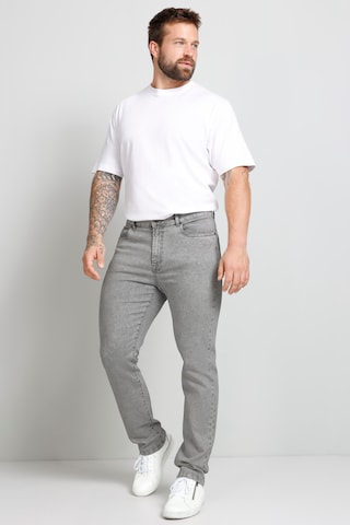 Boston Park Regular Jeans in Grau