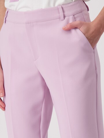 Regular Pantalon à plis monari en violet