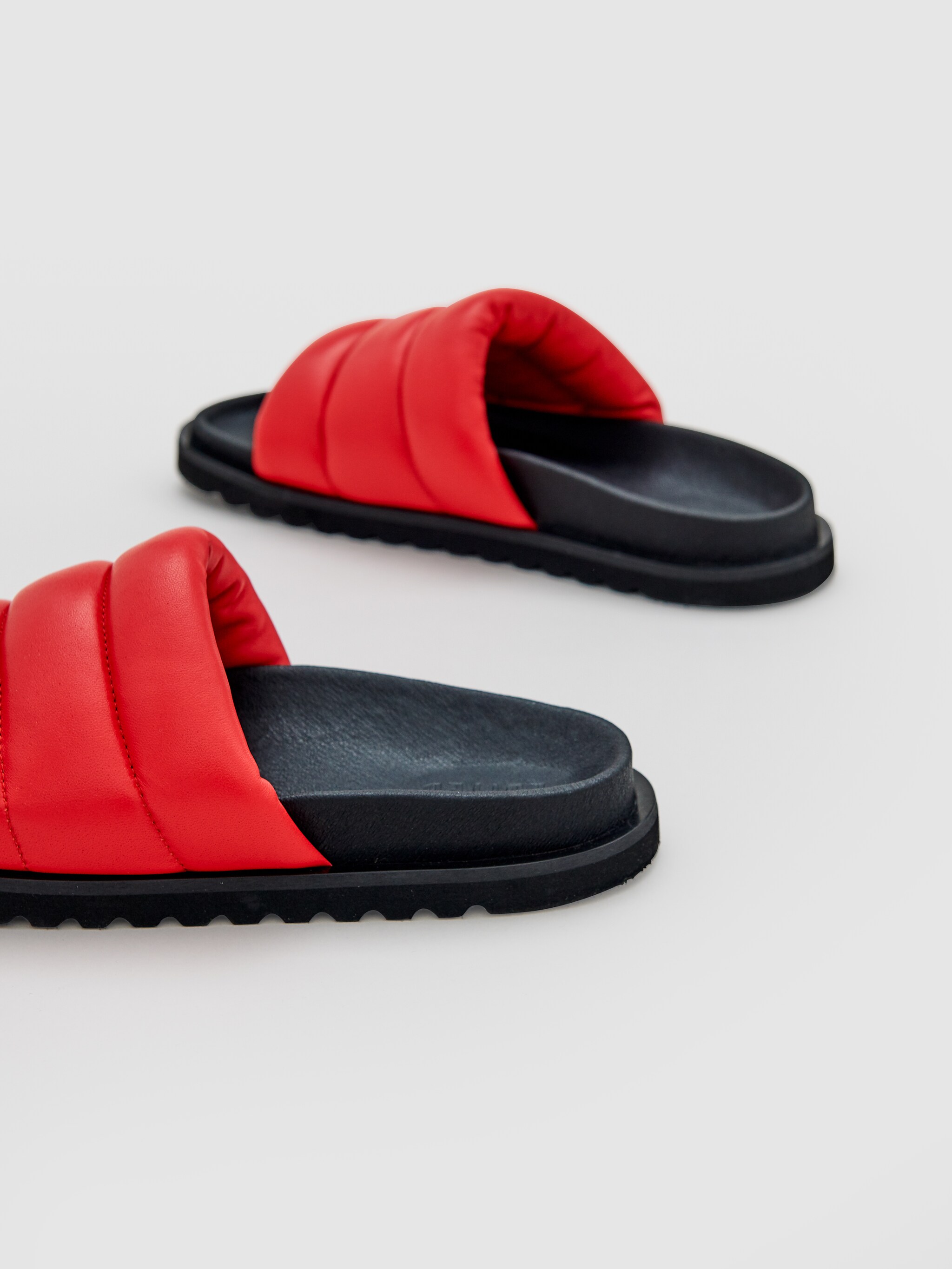EDITED Producten Sandaal 'Alvida' Rood