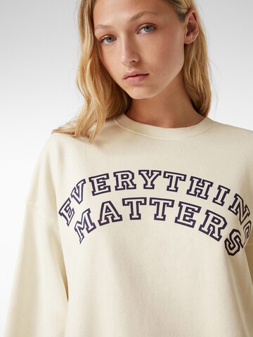 Sweat-shirt Bershka en beige