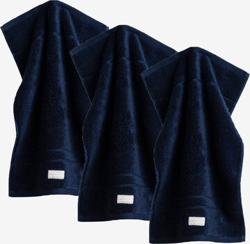 GANT Towel in Blue: front