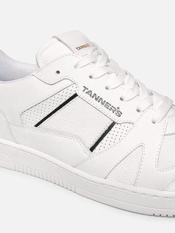 Tanners Sneaker 'Off-Court Clean' in Weiß