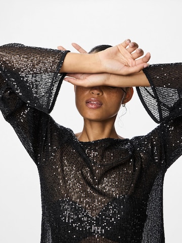 PIECES - Vestido en negro