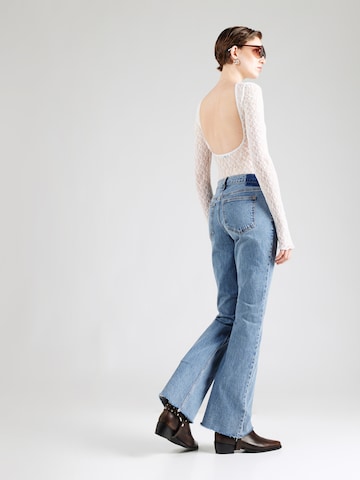 Abercrombie & Fitch - Acampanado Vaquero en azul