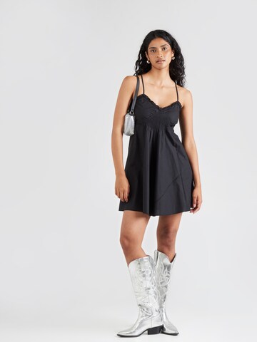TOPSHOP Dress in Black: front