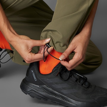 Regular Pantalon outdoor 'Lifeflex' ADIDAS TERREX en vert