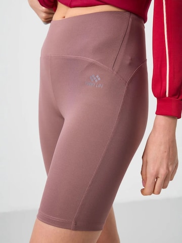 Tommy Life - Tapered Leggings 'Gamaschen' em roxo