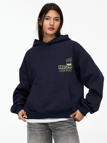 Pull&Bear Sweatshirt 'MATCHA' i blå: framsida