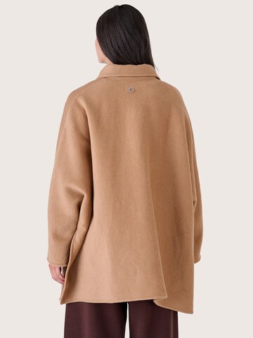Camomilla Italia Cape in Brown
