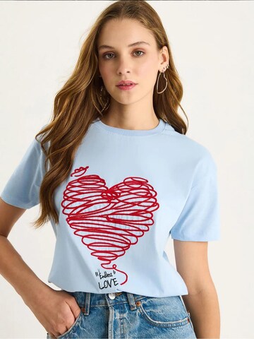 Bianco Lucci - Camisa em azul: frente