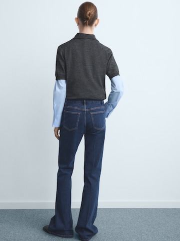 MANGO Разкроени Дънки 'VIOLETA' в синьо