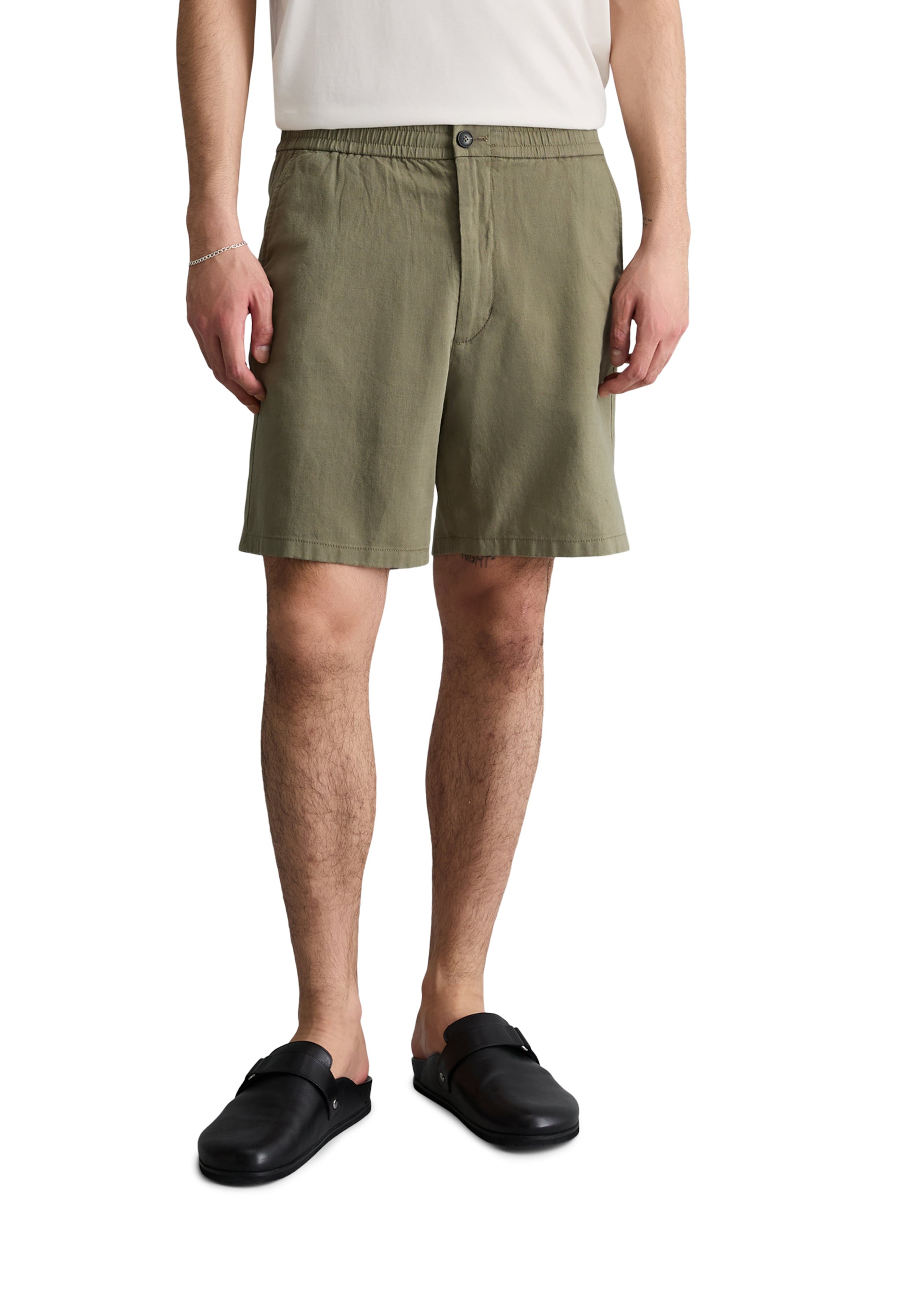 Marc O'Polo DENIM Regular Pants in Green: front