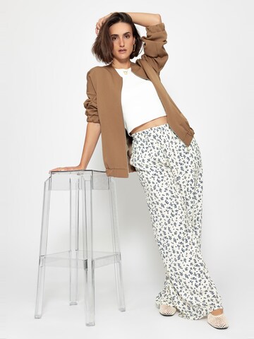 SASSYCLASSY Regular Hose‌‌‌‌‌‌‌‌‌‌ in Weiß