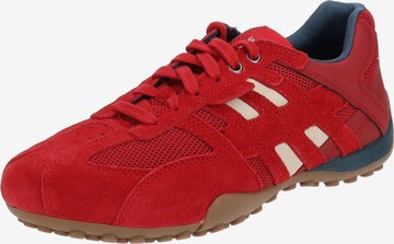 Baskets basses GEOX en rouge : devant