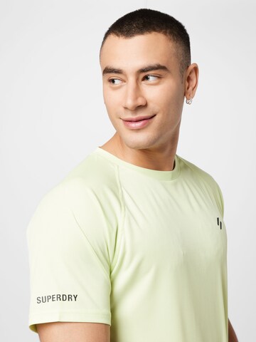 Superdry Toiminnallinen paita värissä vihreä