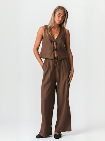 TEESHOPPEN Vest ' Hoer ' in Brown