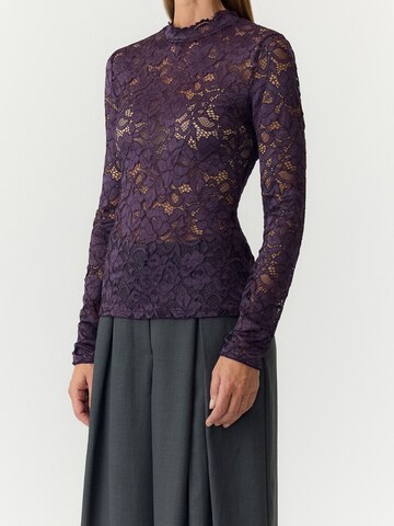 YAS Shirt 'YASLacey' in Purple