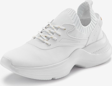 LASCANA Sneakers in White: front