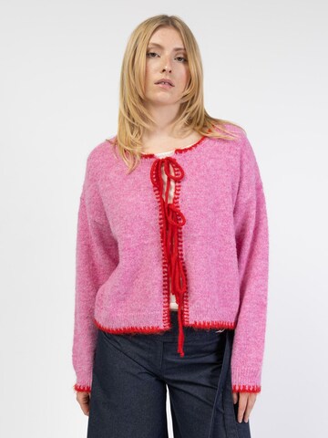 BROKE + SCHÖN Strickjacke 'Strickjacke mit Bindebändern'‌‌‌‌‌‌‌‌ in Pink: Vorderseite