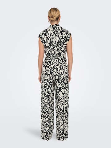 Tuta jumpsuit 'NAOMI' di ONLY in nero