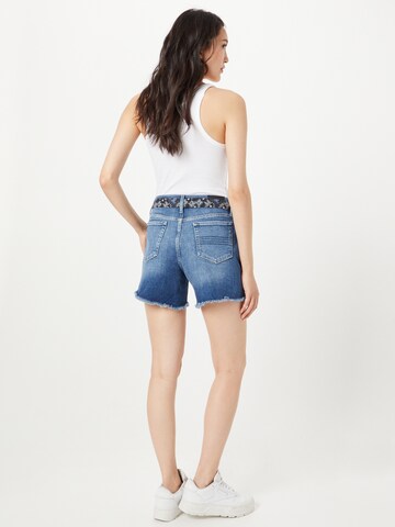 Superdry Regular Shorts in Blau