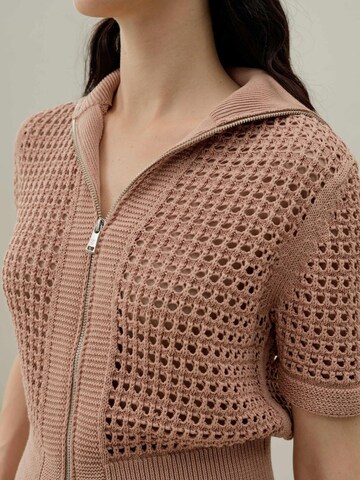 Lilysilk - Cárdigan 'Toscana Pointelle Strickjacke mit Doppelreißverschluss' en marrón