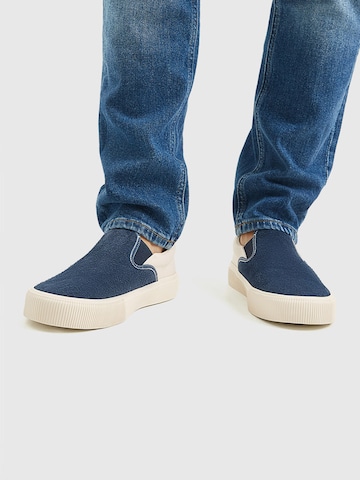 Pull&Bear Slip-on obuv - Modrá