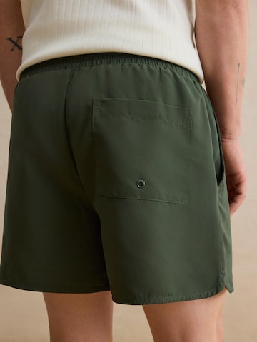 Shorts de bain 'Faris' DAN FOX APPAREL en vert