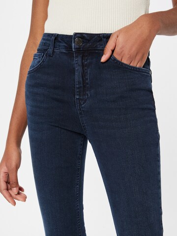 Skinny Jeans di Koton in blu