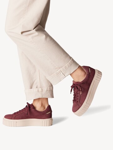 Baskets basses Tamaris en rouge : devant